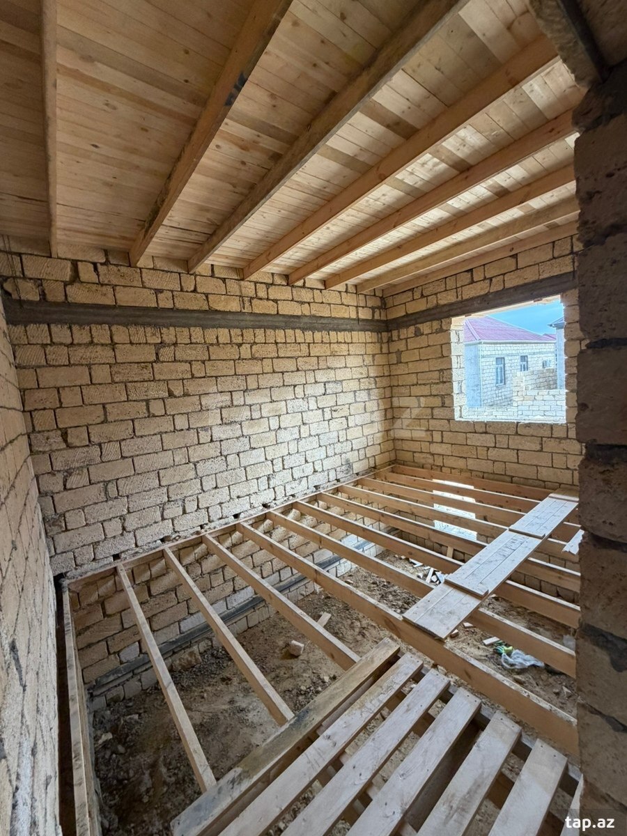 Həyət evi, Qobu qəs. (17)