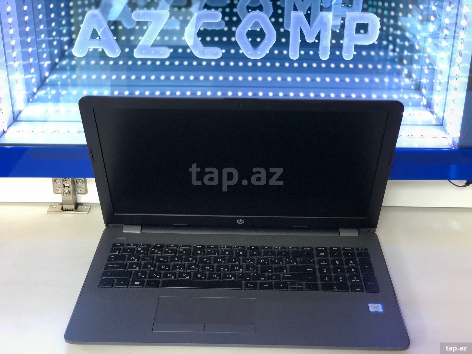 Noutbuk HP 250 G6 (3)