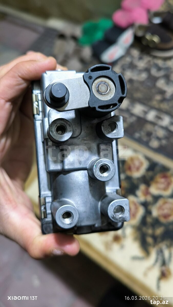 Mercedes OM642 Engine ehtiyat hissələri (3)