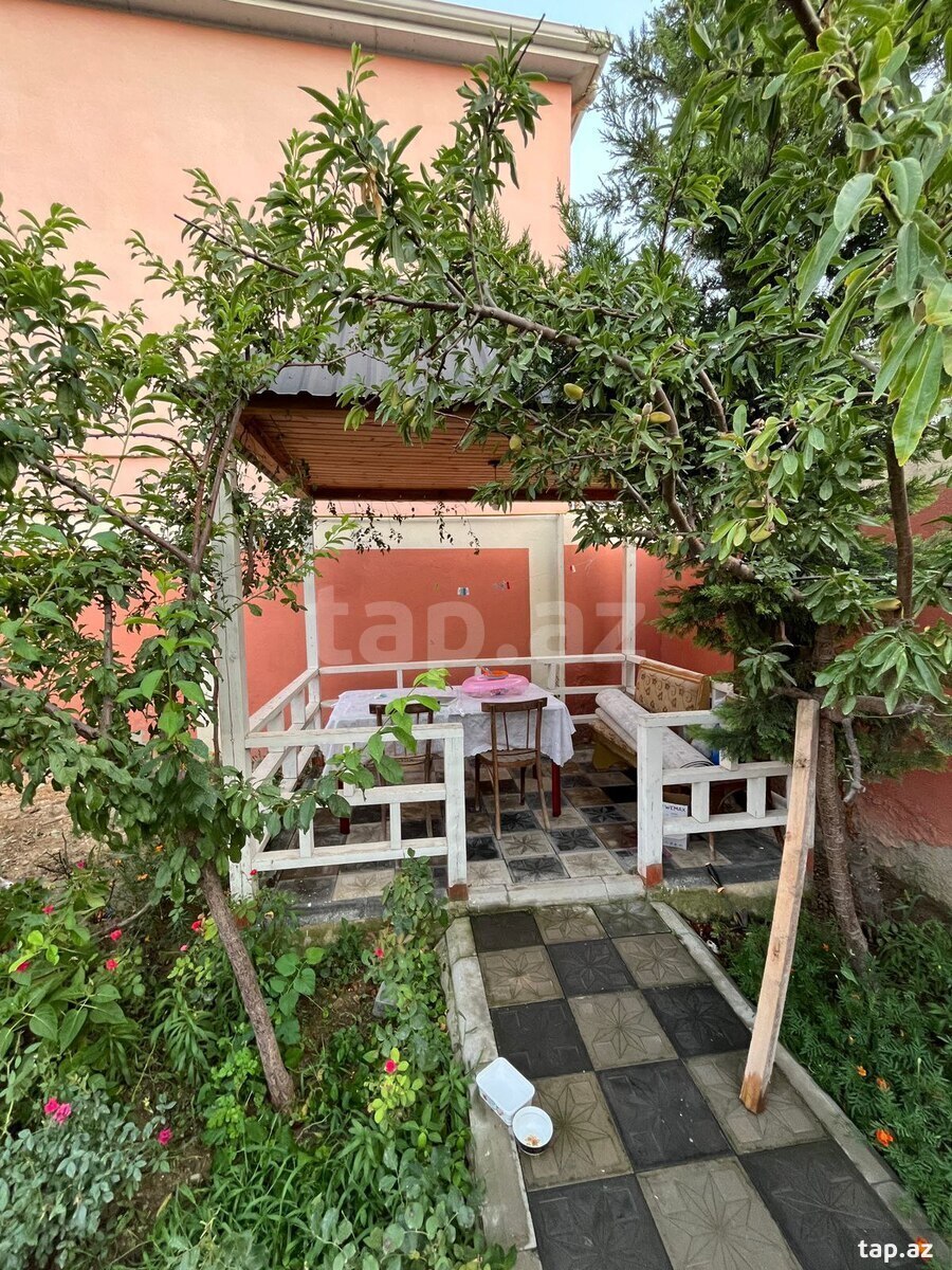Həyət evi, Buzovna qəs. (6)