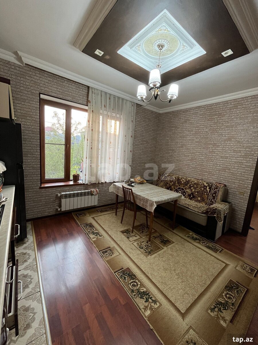 Həyət evi, Buzovna qəs. (9)