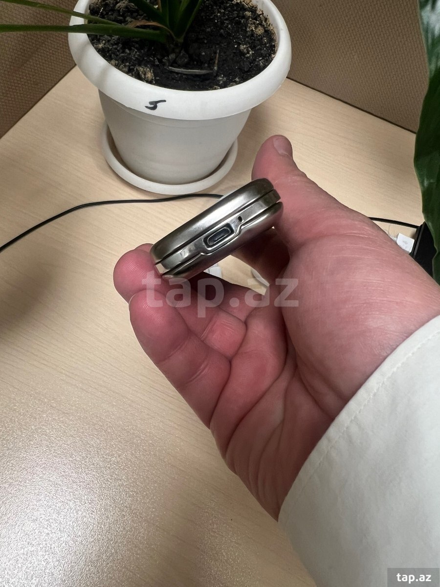 Nokia 8800 Carbon Arte (4)