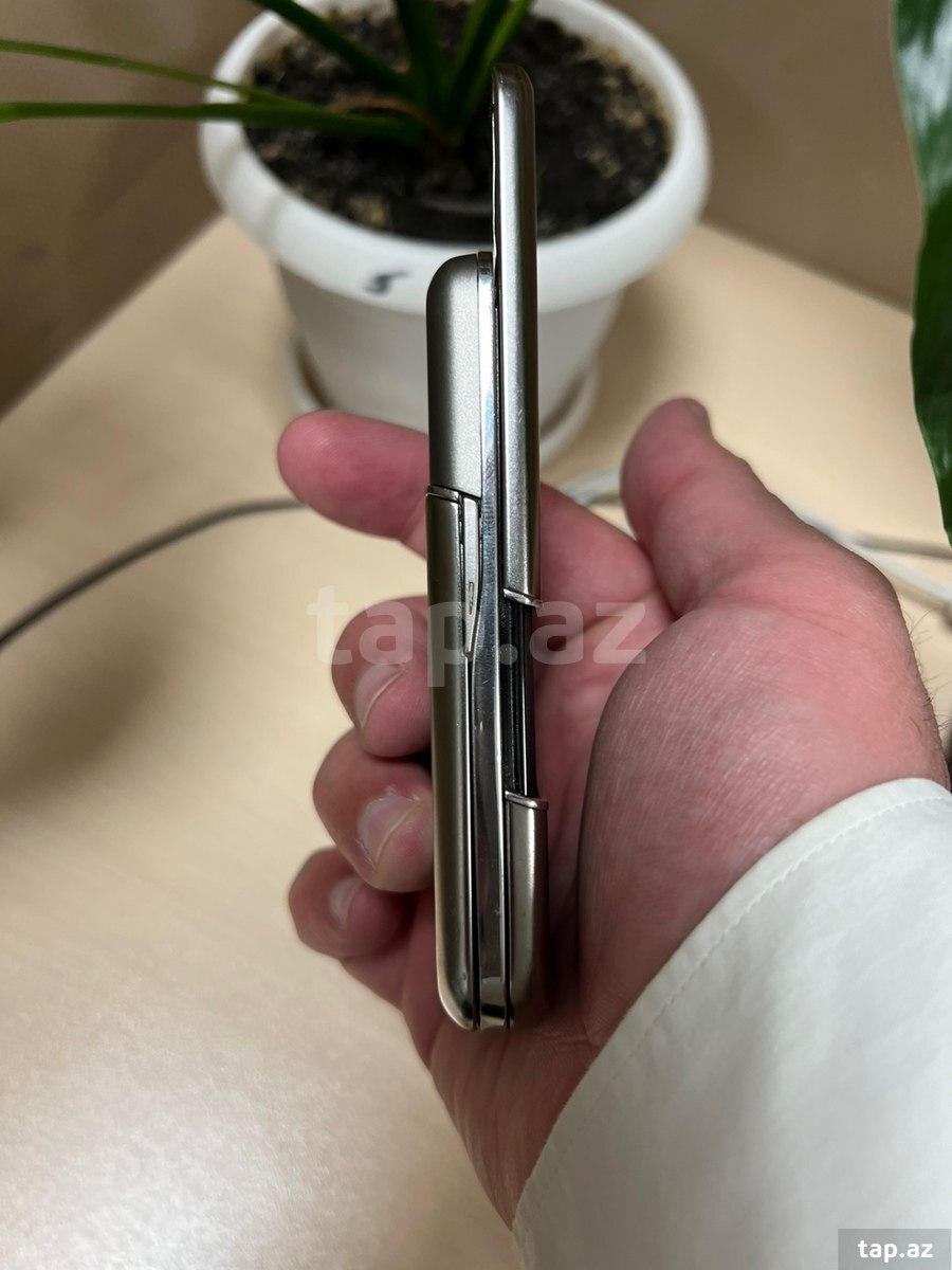 Nokia 8800 Carbon Arte (6)
