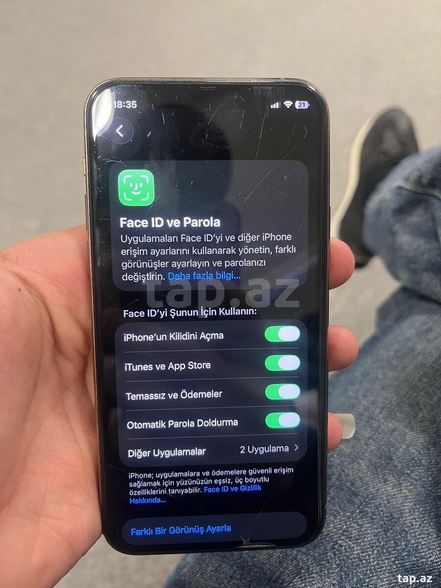 Apple iPhone 11 Pro Gold 64GB/4GB (9)