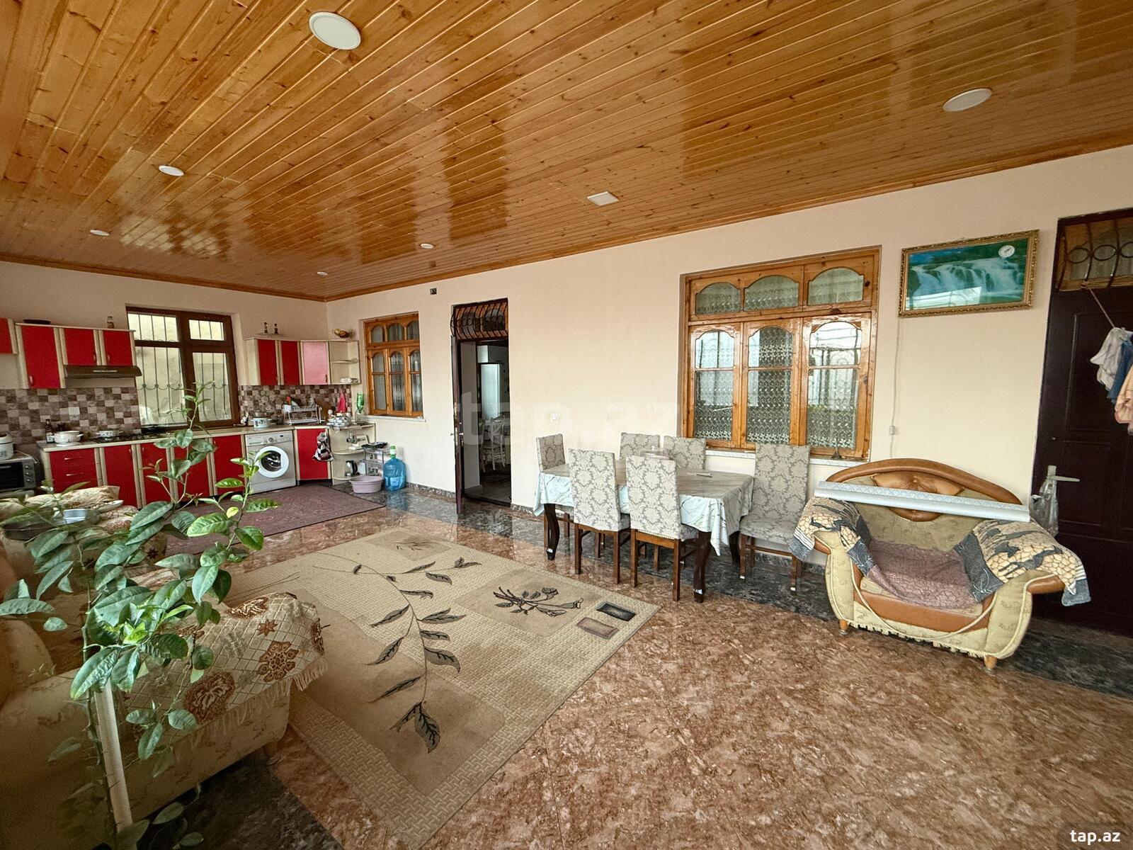 Həyət evi, Maştağa qəs. (3)