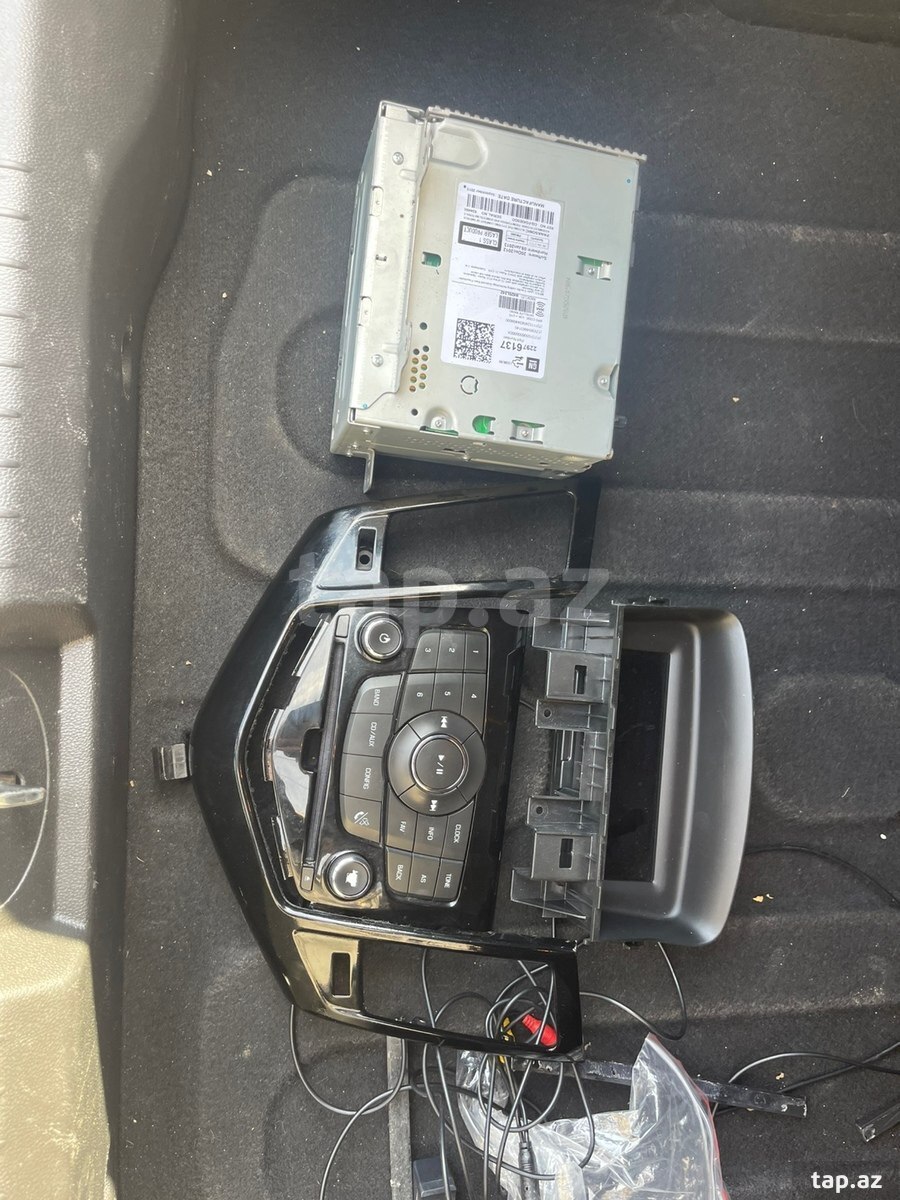 Chevrolet Cruze 2010-2015 monitoru (2)