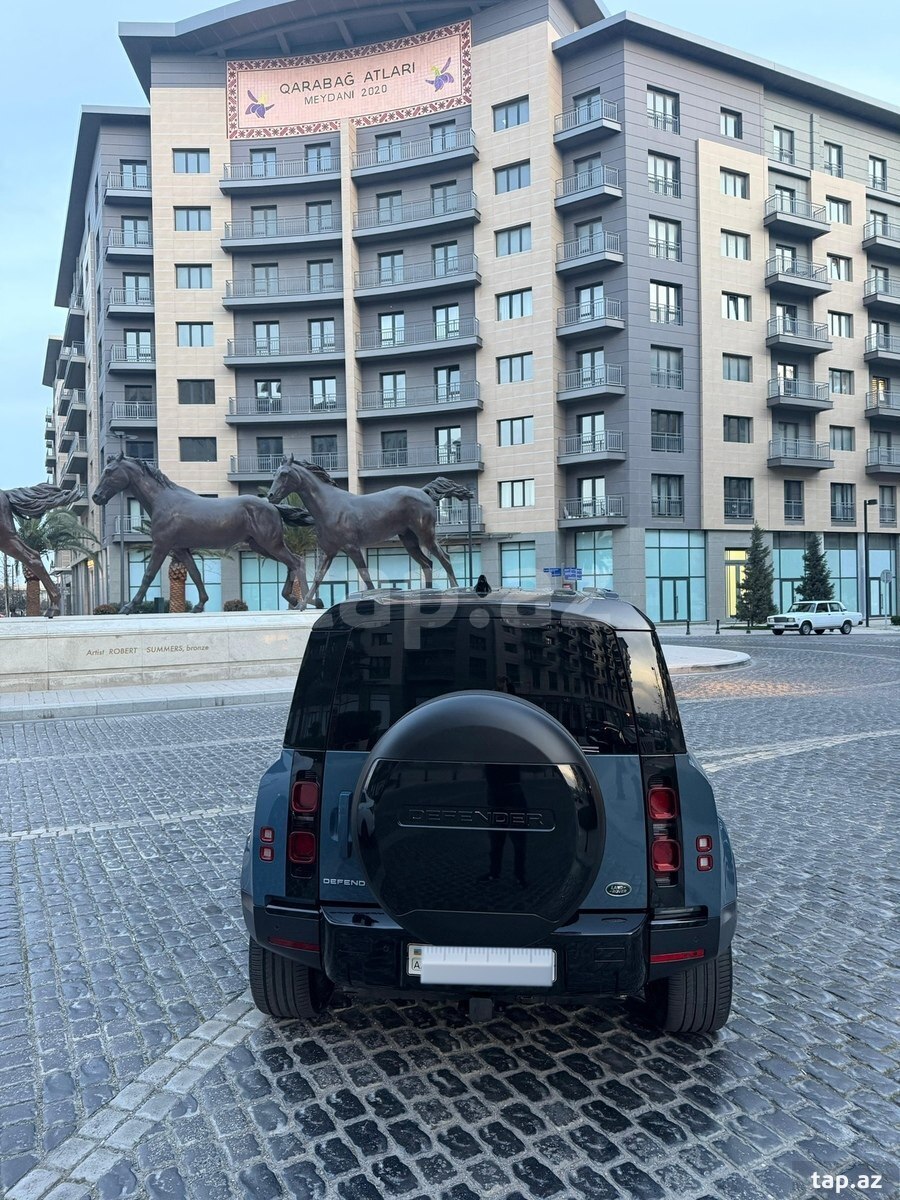Land Rover Defender, 2021 il (8)