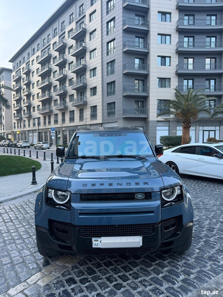 Land Rover Defender, 2021 il (2)