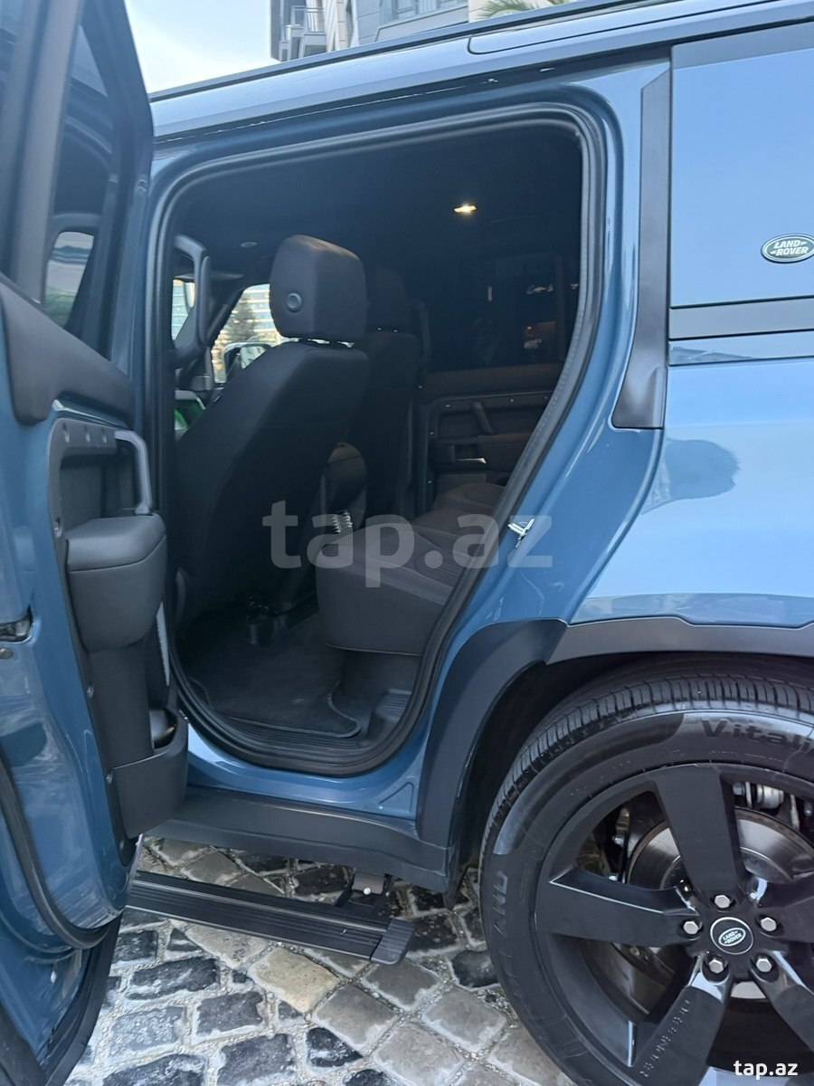 Land Rover Defender, 2021 il (10)