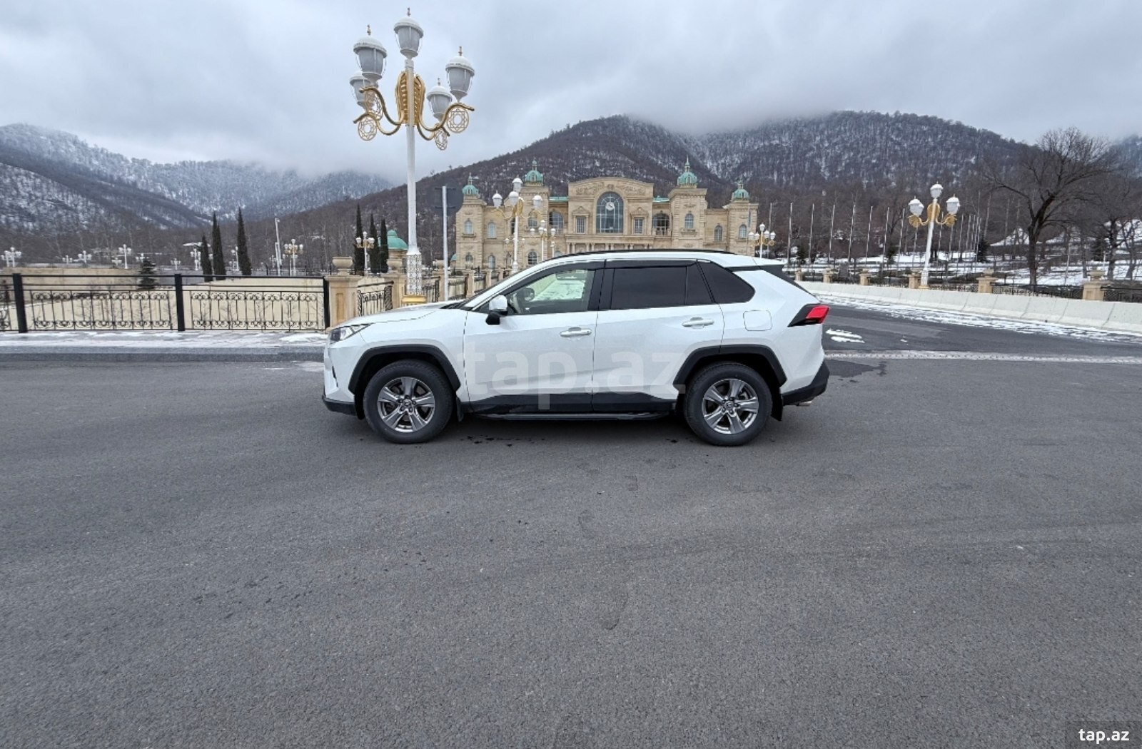 Toyota RAV 4, 2023 il (6)