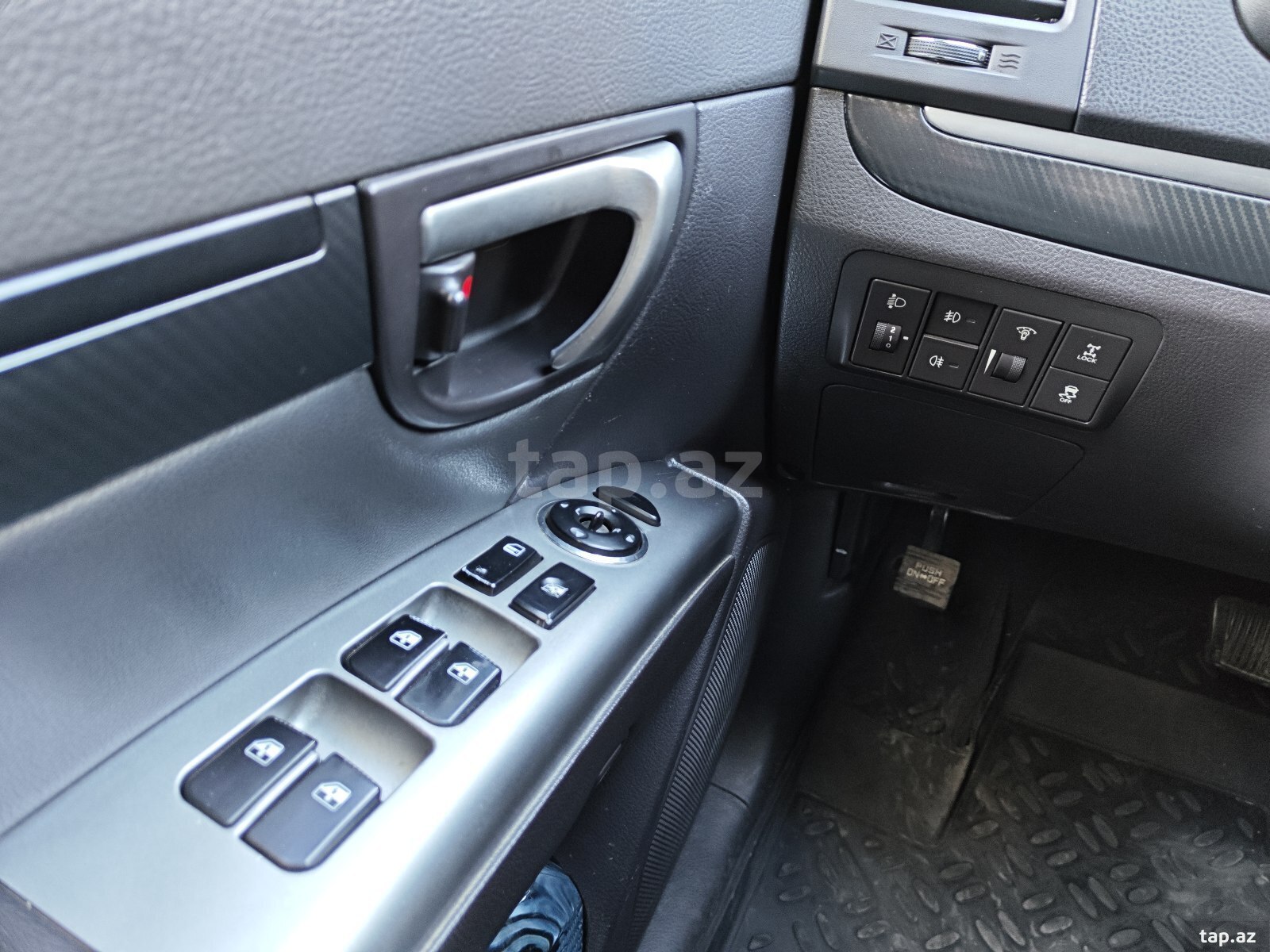 Hyundai SantaFe, 2012 il (8)