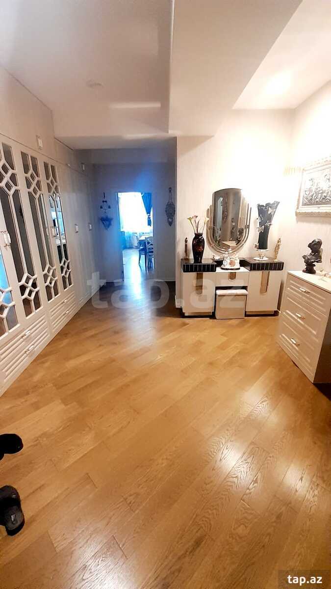 4-otaqlı yeni tikili, Sumqayıt ş., 171 m²