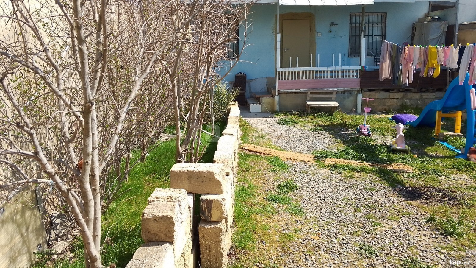Həyət evi, Binə qəs.