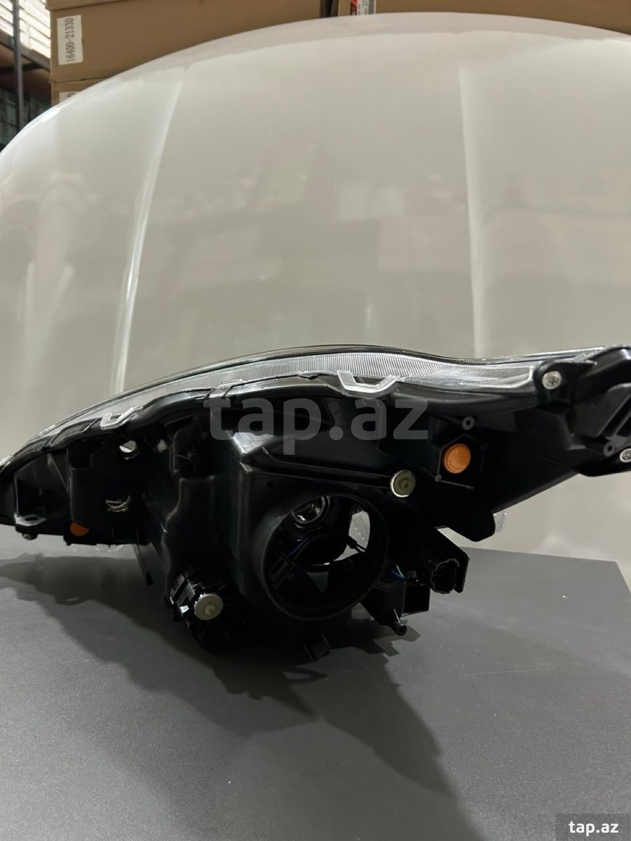 Toyota Aqua farası 2018-2019 (3)