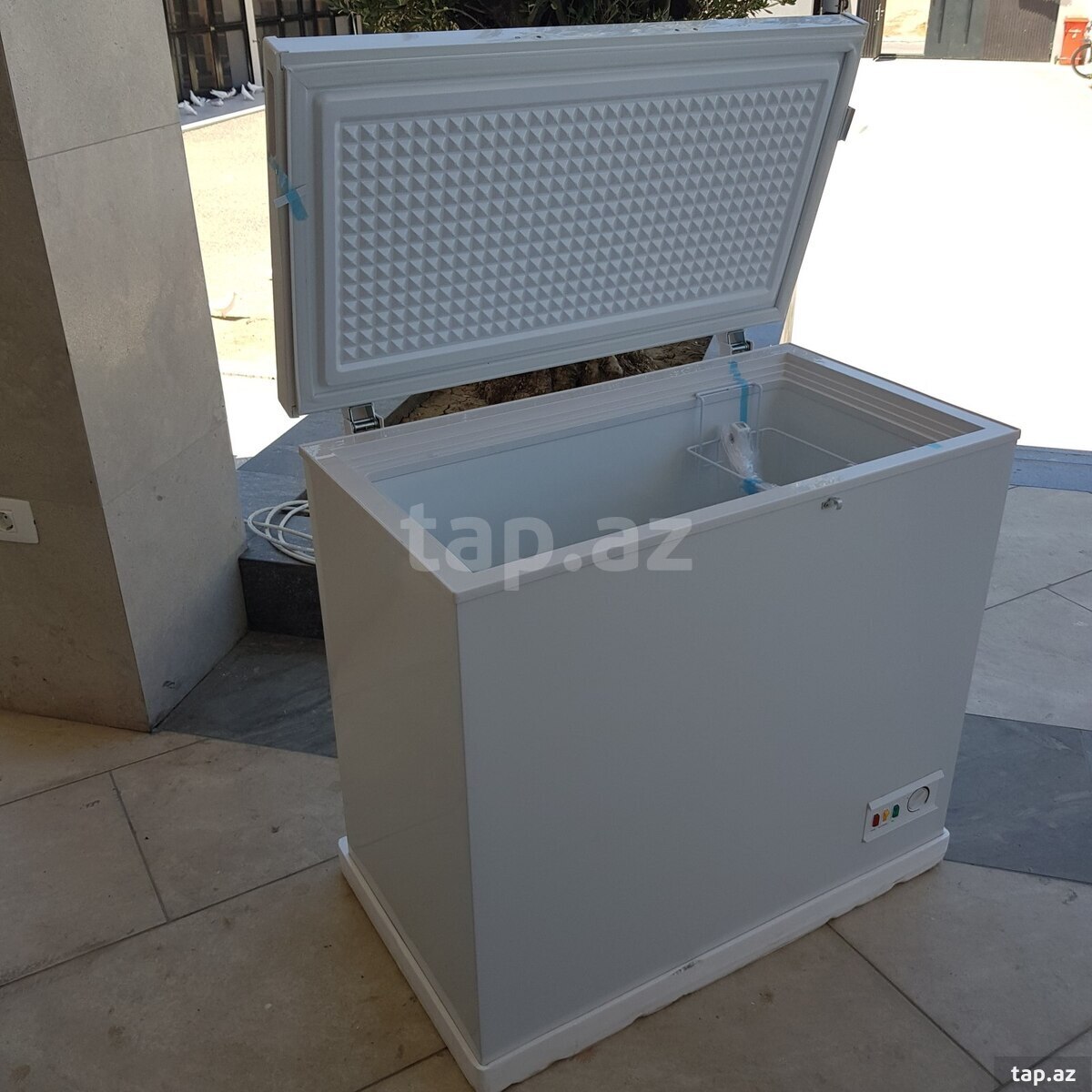 Dərin dondurucu FROSTY 200 LİTR