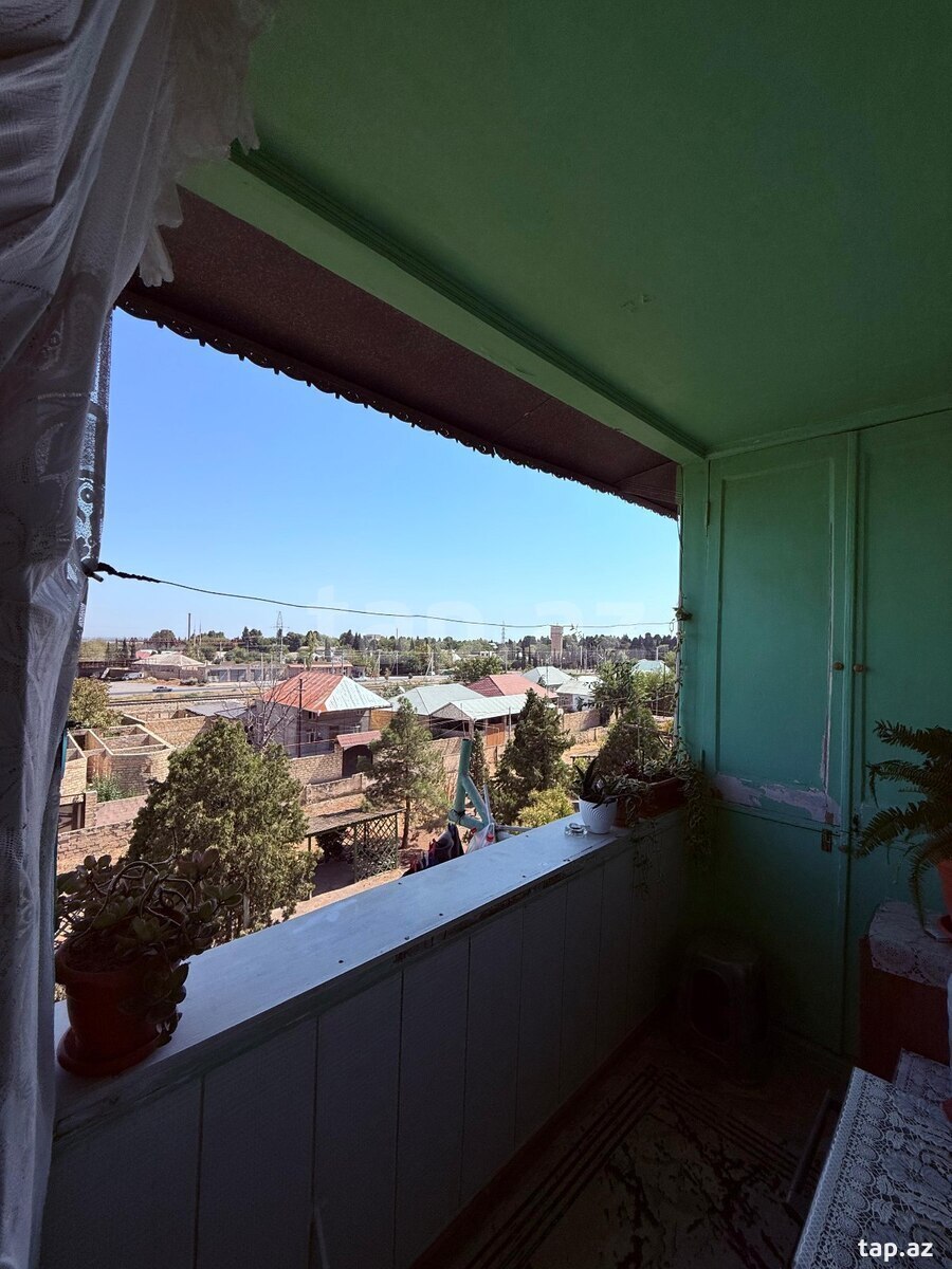 3-otaqlı mənzil, Gəncə ş., 73 m²