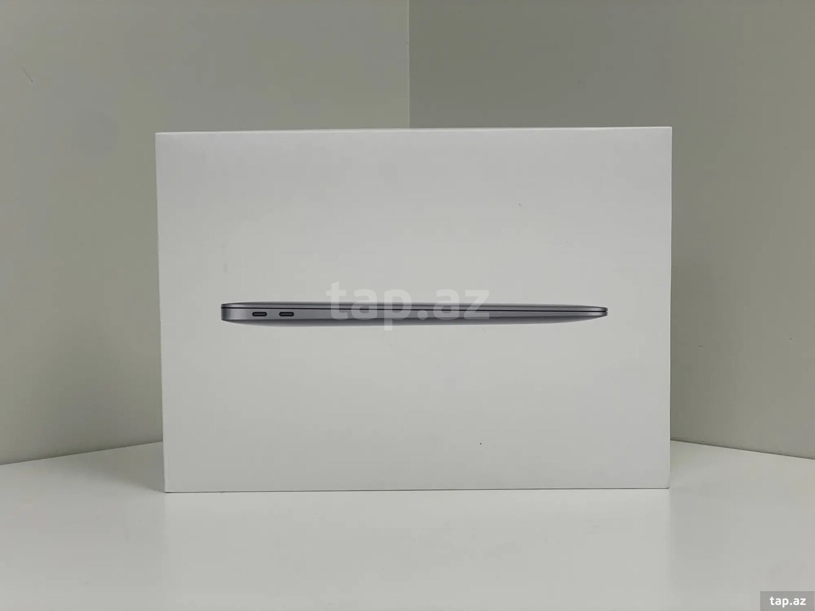 Apple MacBook Air  M1