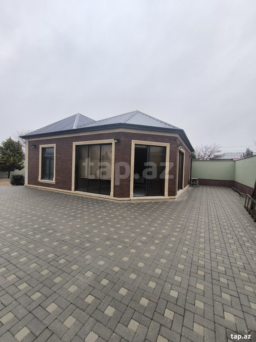 Bağ evi, Novxanı qəs.