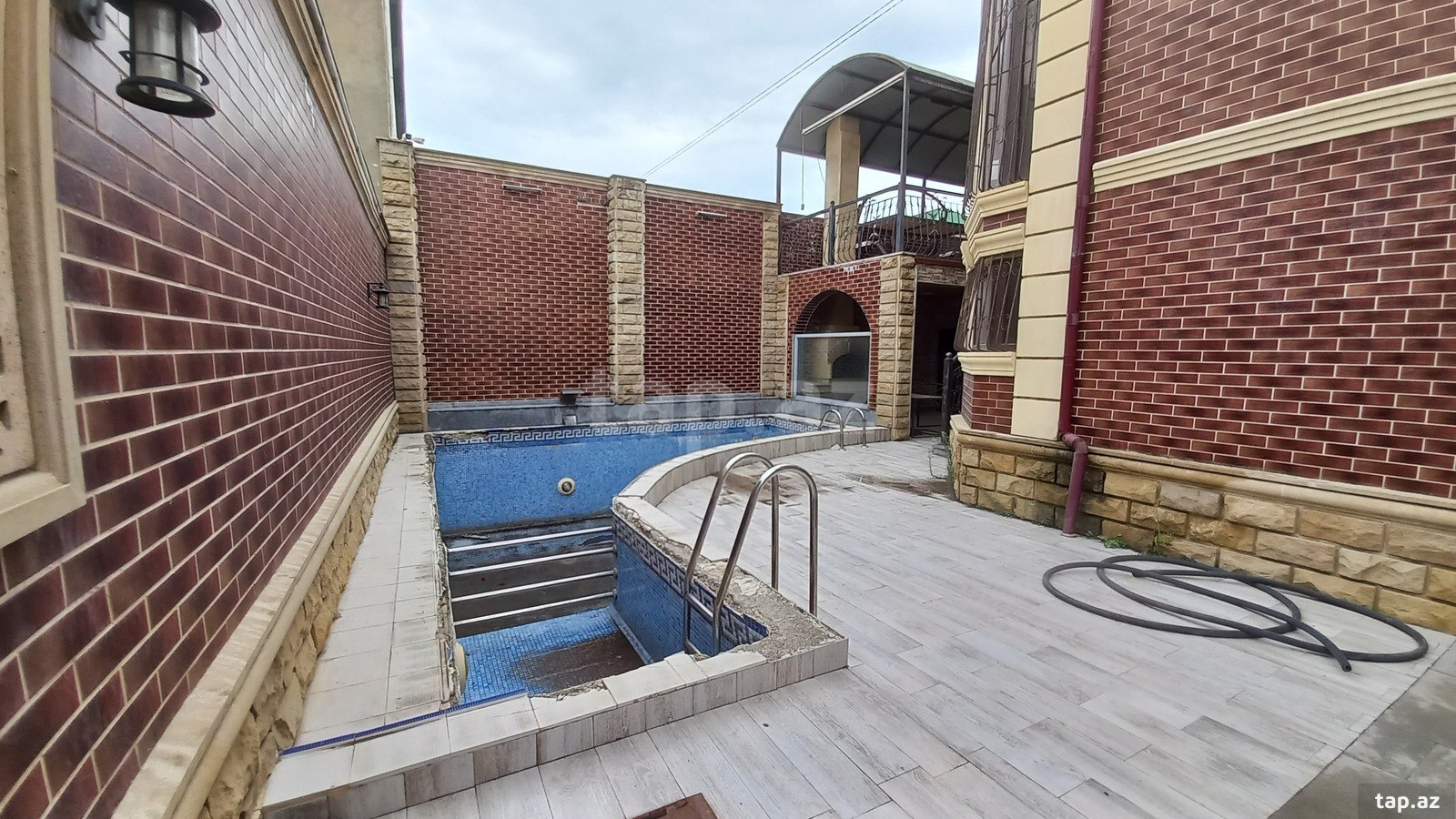 Villa, 21-ci mkr.