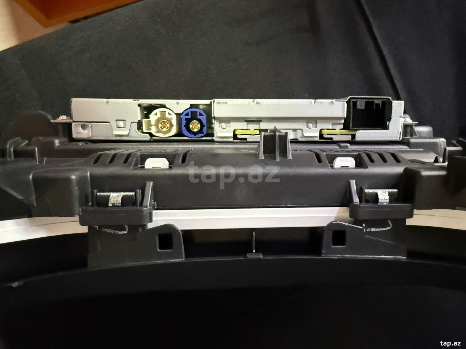 BMW G30 sürət paneli (3)