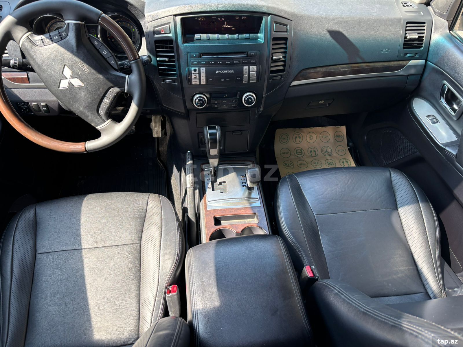 Mitsubishi Pajero, 2011 il (3)