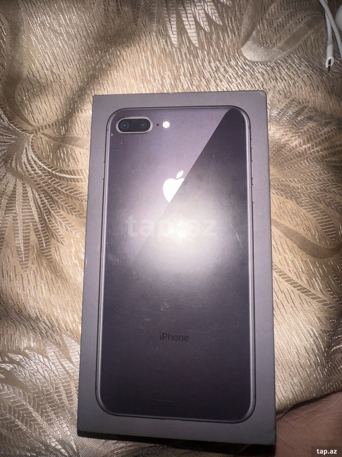 Apple iPhone 8 Plus Space Gray 64GB (5)
