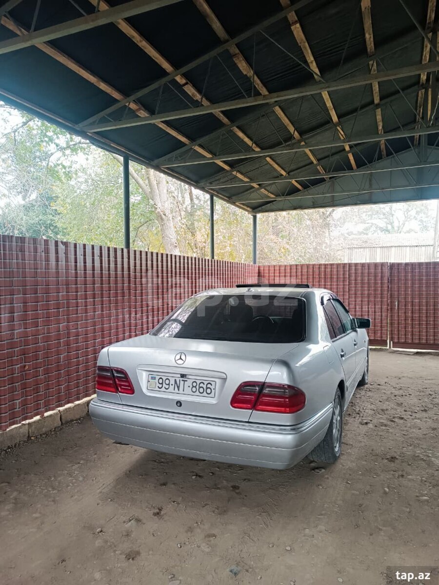 Mercedes E 240, 1998 il