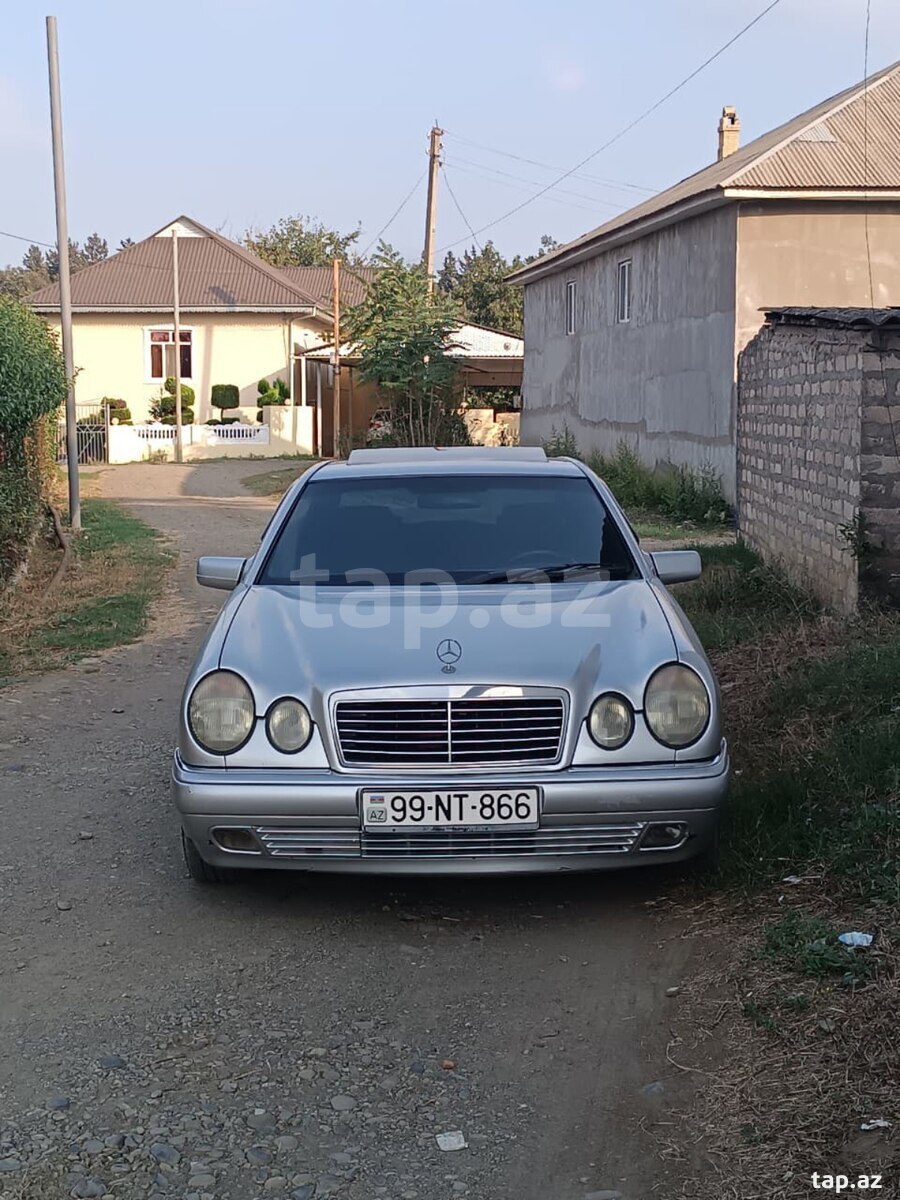 Mercedes E 240, 1998 il (3)