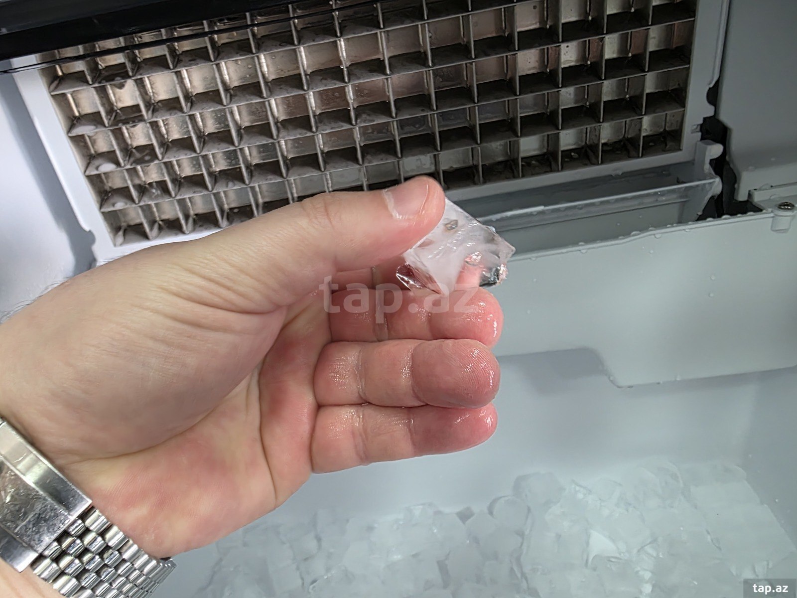Buz maşını Hicon120kg/24h (11)