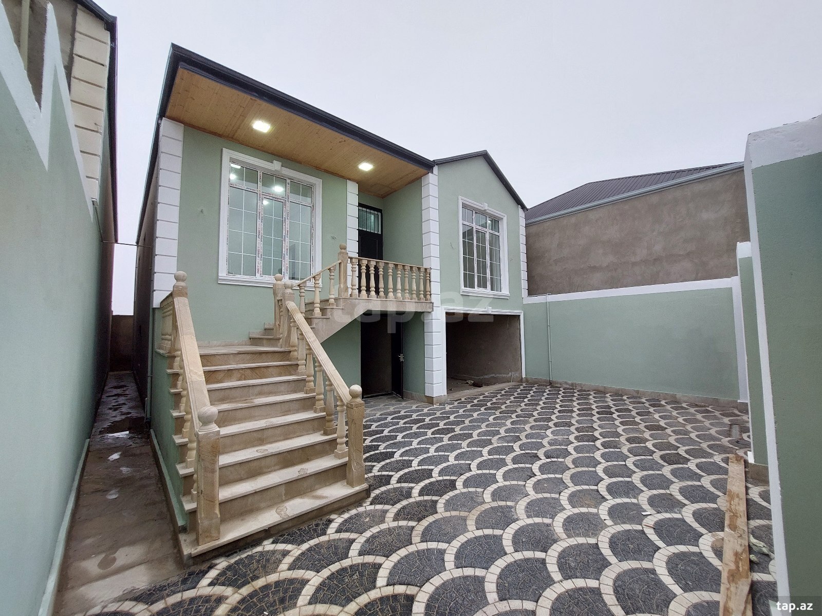 Həyət evi, Hövsan qəs. (3)