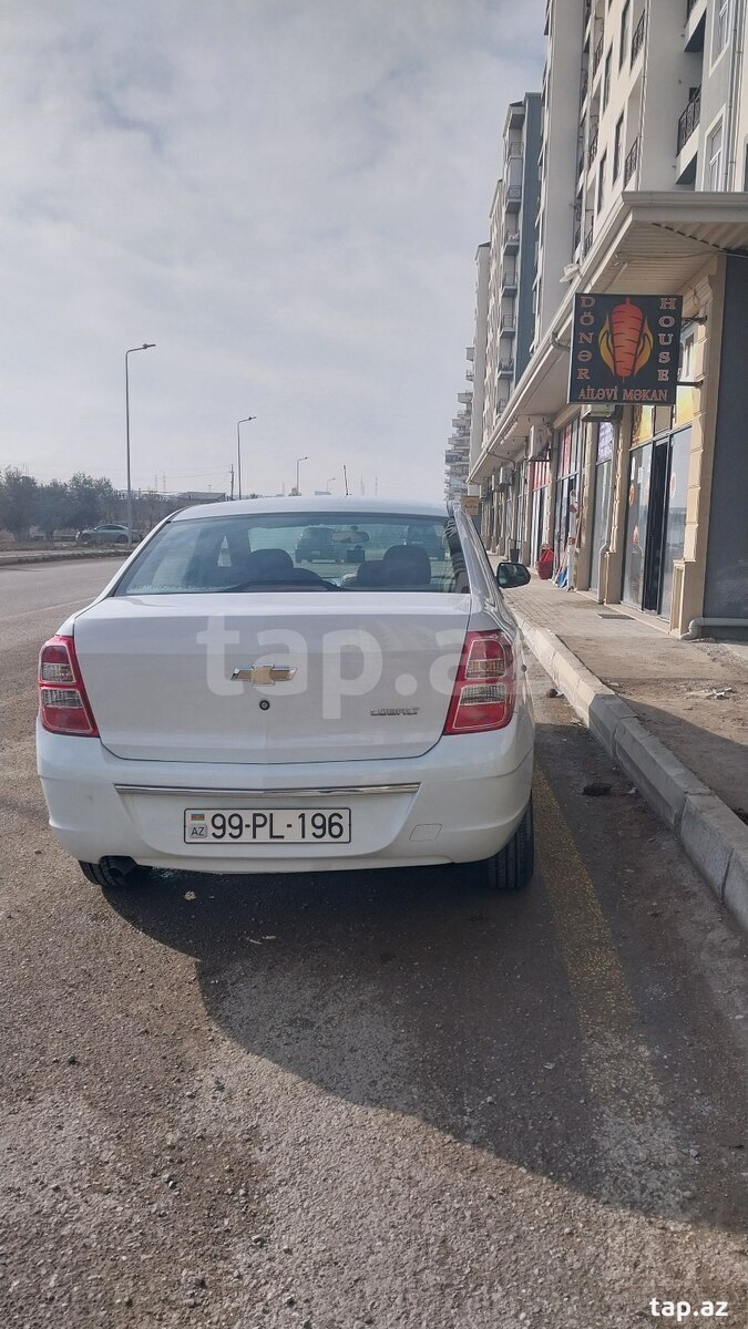 Chevrolet Cobalt, 2025 il (4)
