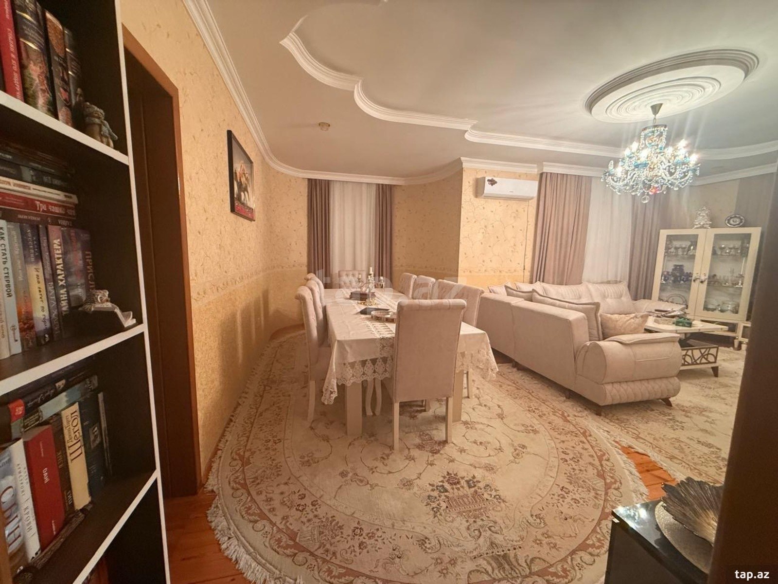 Bağ evi, Novxanı qəs.
