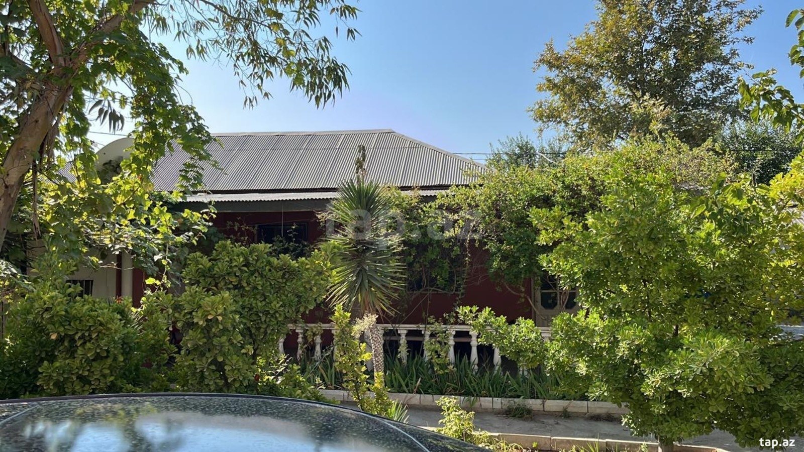 Bağ evi, Novxanı qəs.