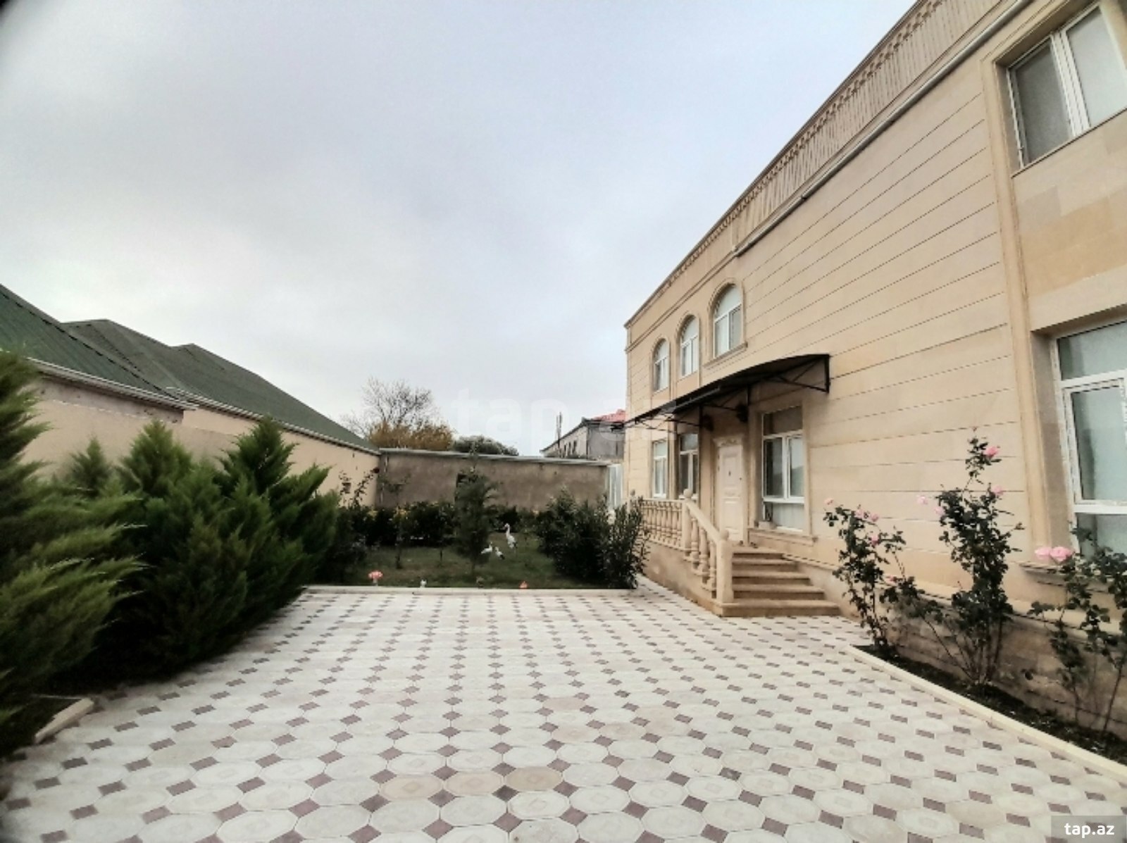 15 otaqlı həyət evi satılır, Xətai, Bakı