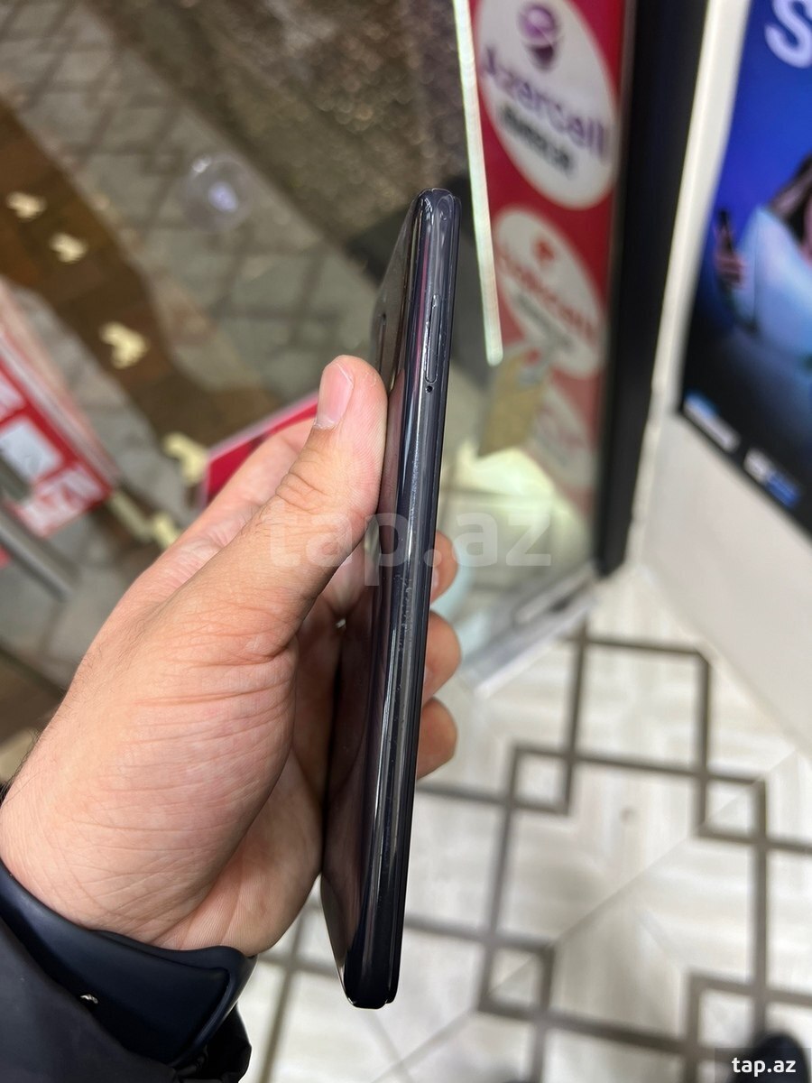 Xiaomi Redmi 8 Onyx Black 64GB/4GB (4)