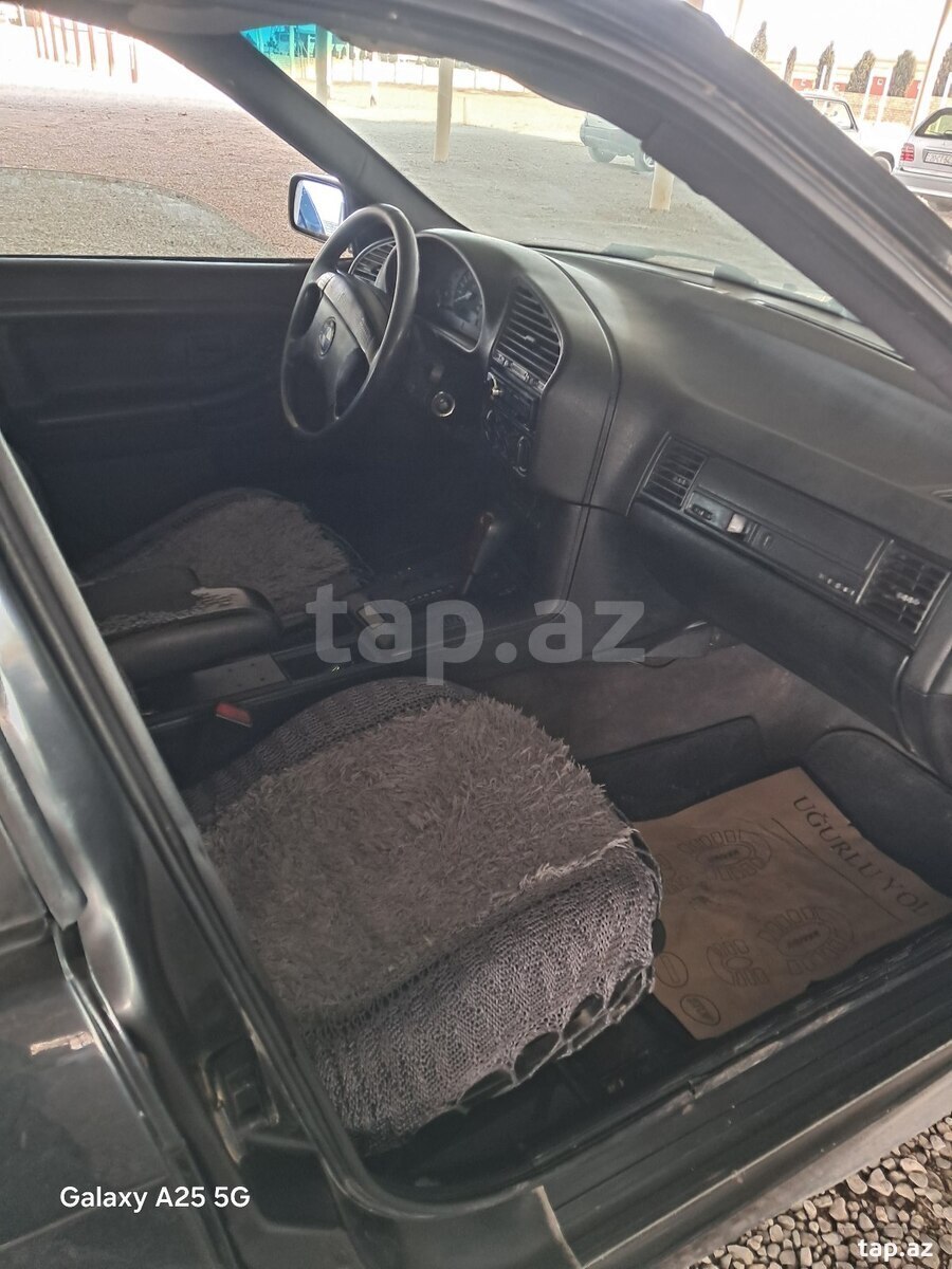 BMW 320, 1993 il (11)
