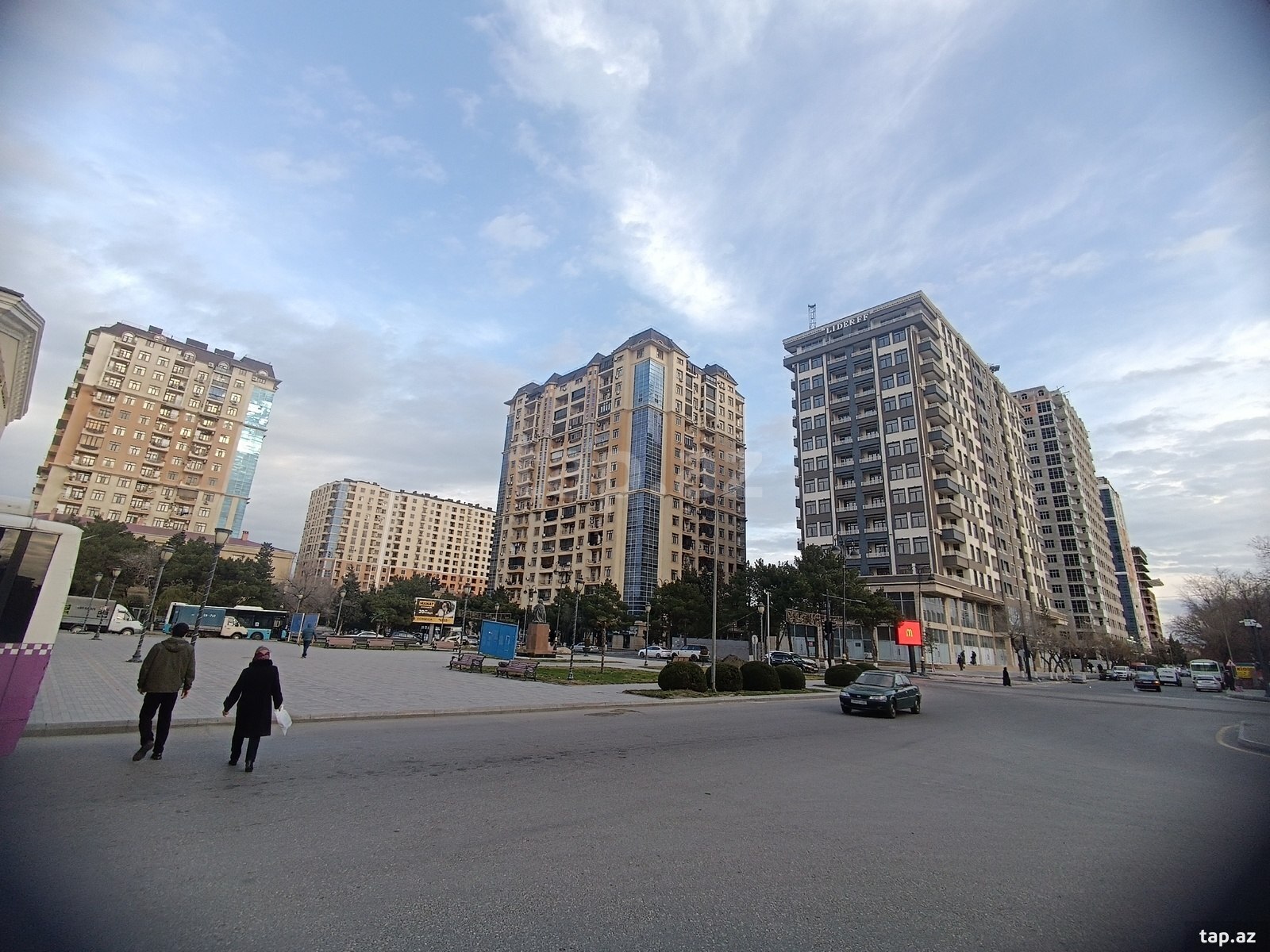 2-otaqlı yeni tikili, Heydər Əliyev pr., 100 m²