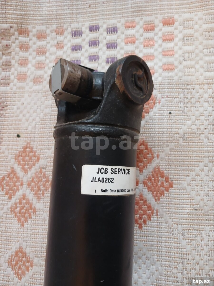 JCB Js 160W ekskavator üçün ön kardanı (4)