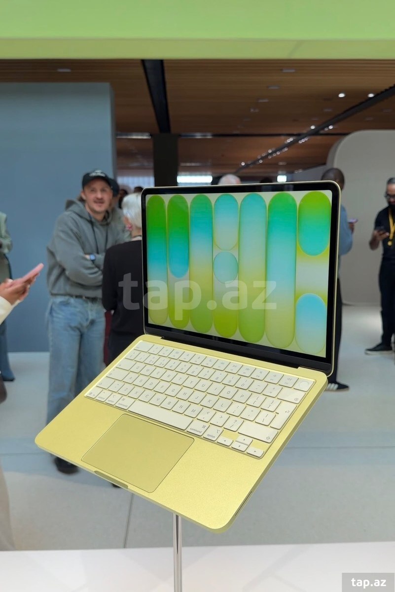 Macbook Neo 8/256GB Citrus ZD/A Germany Stocku