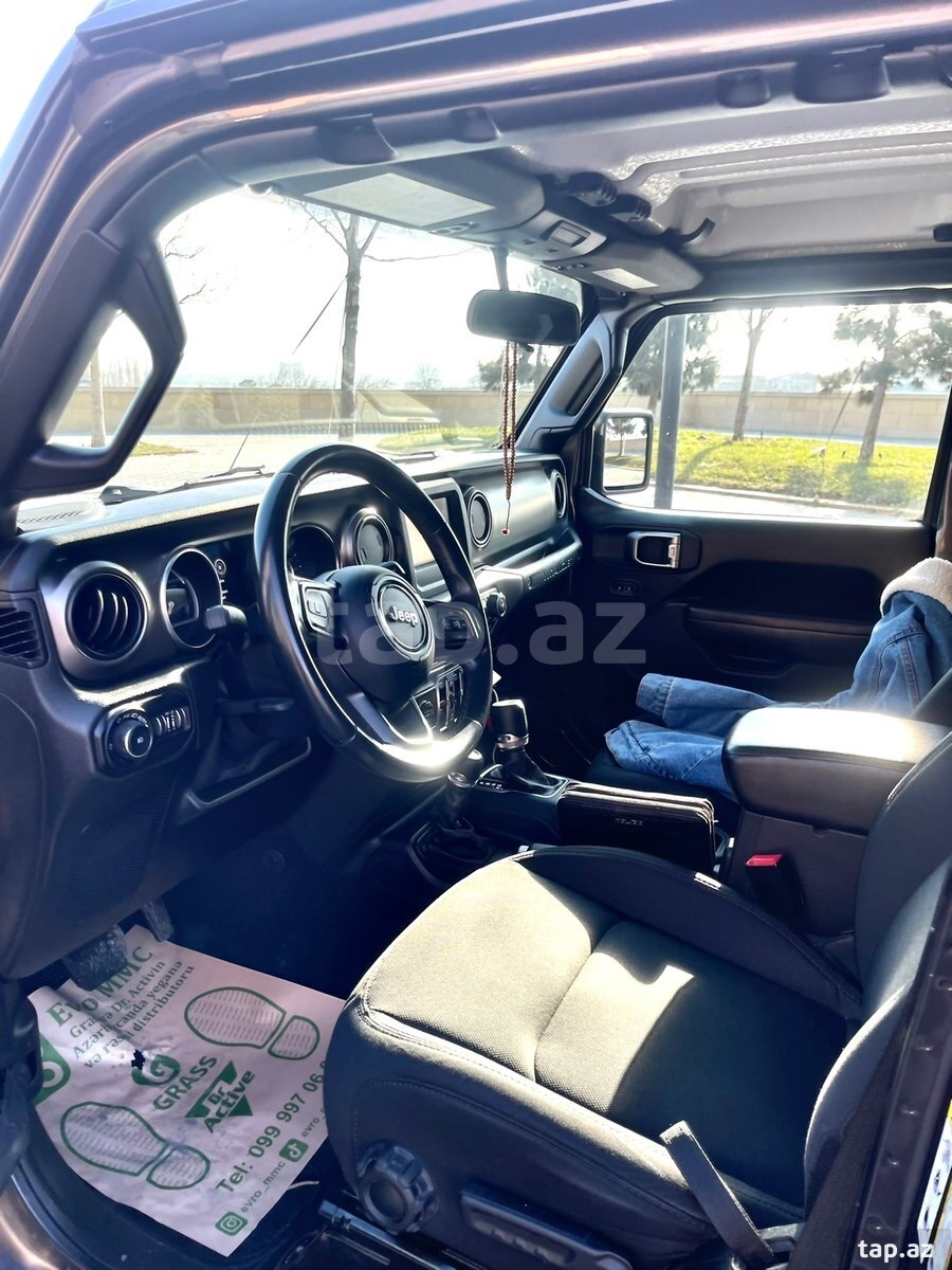Jeep Wrangler, 2020 il (7)