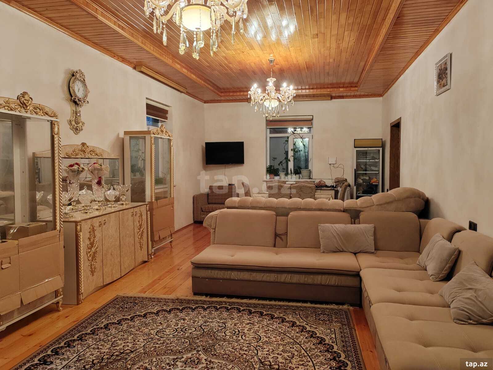 Həyət evi, Səttar Bəhlulzadə küç. (12)