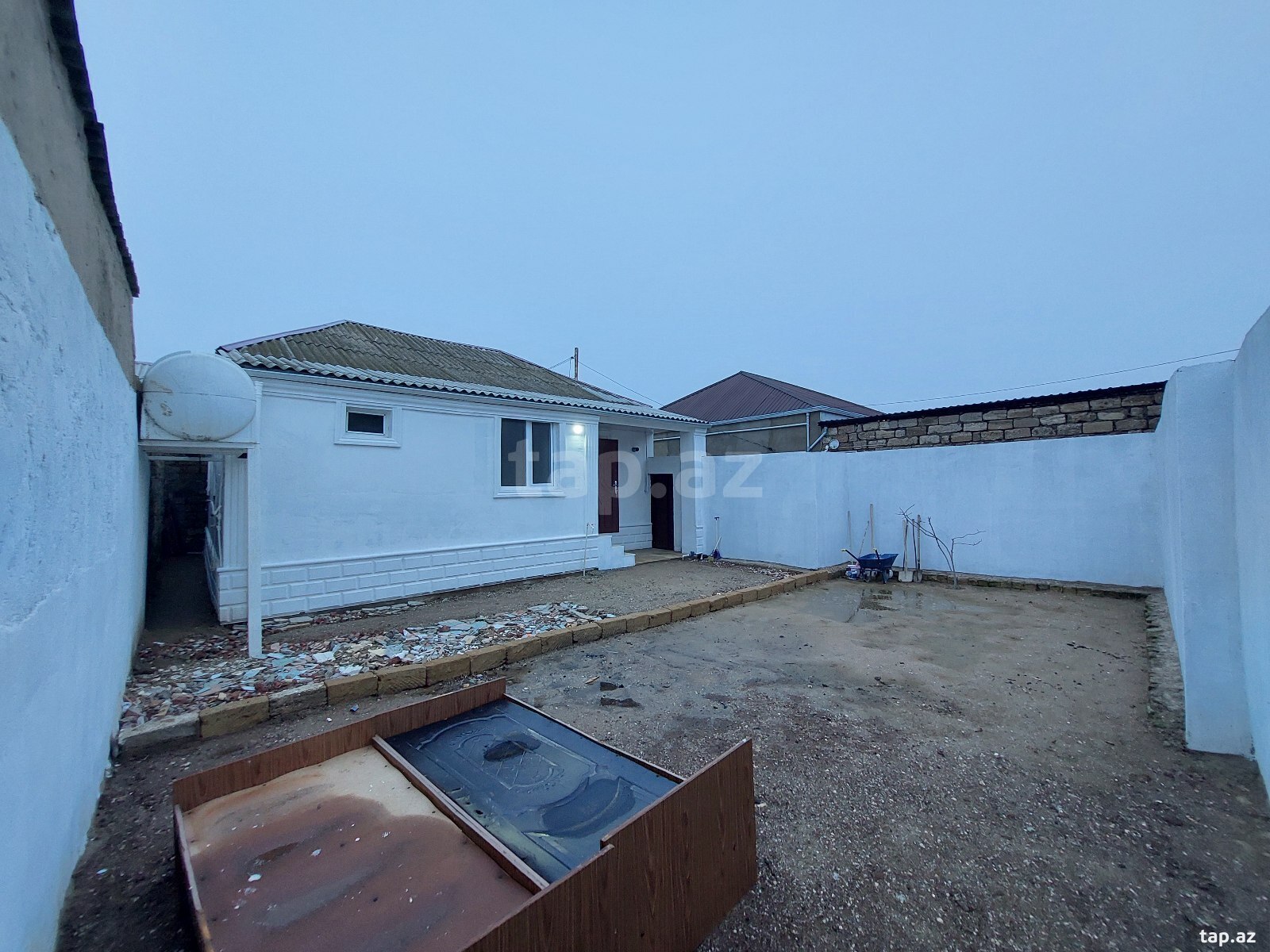 Həyət evi, Hövsan qəs. (2)