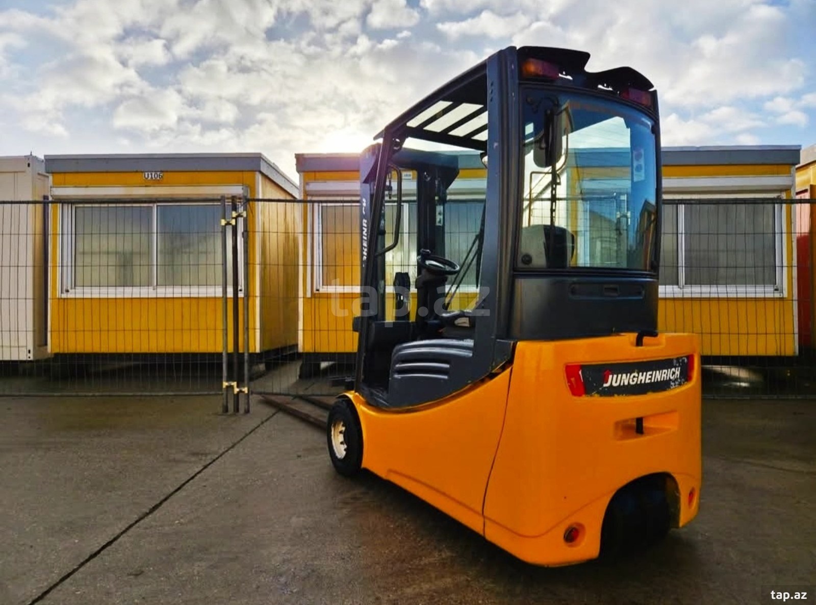 Elektrokar Jungheinrich EFG215, 2026 il (2)