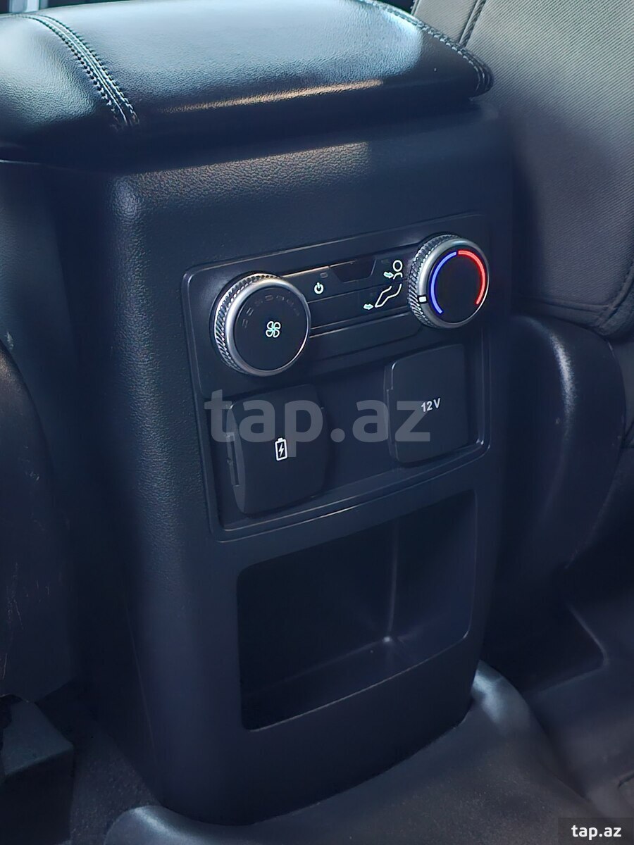 Ford Explorer, 2022 il (24)
