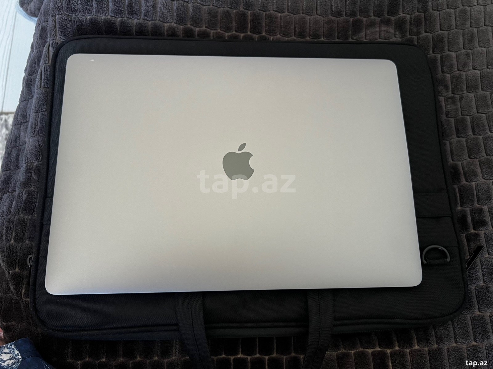 Apple Macbook Pro  (3)