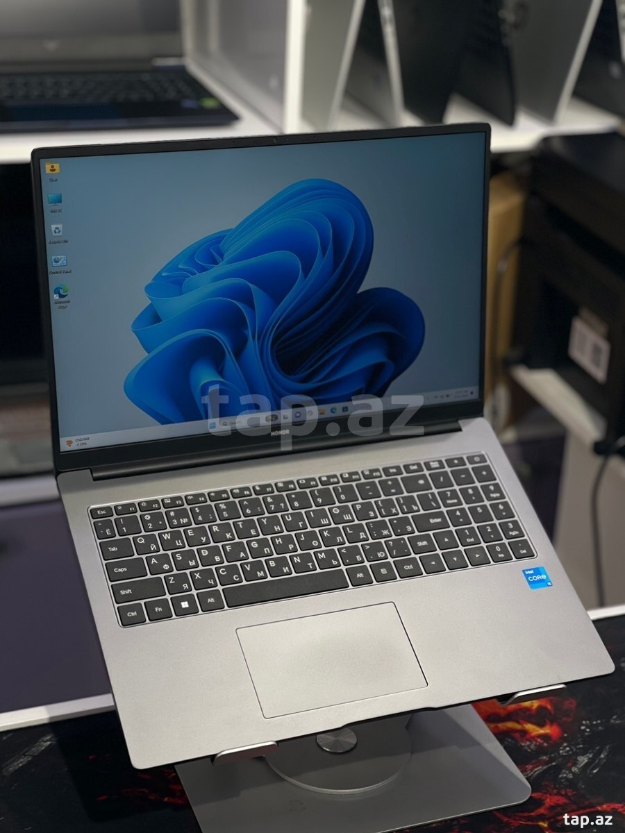 Honor MagicBook X16 (3)