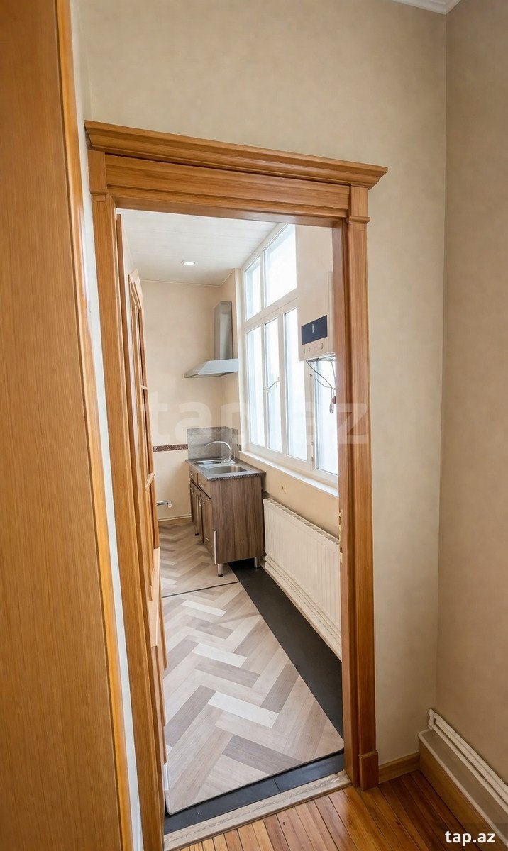 3-otaqlı mənzil, C. Naxçıvanski küç., 100 m² (11)