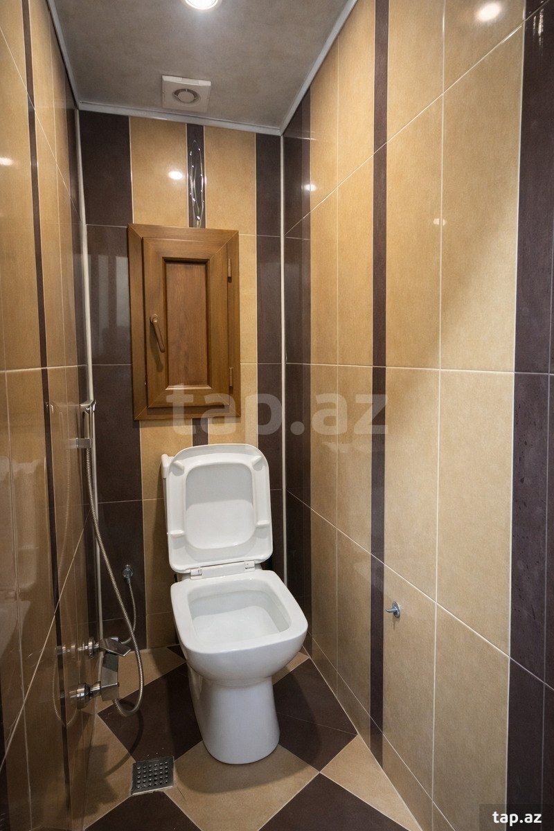 3-otaqlı mənzil, C. Naxçıvanski küç., 100 m² (13)