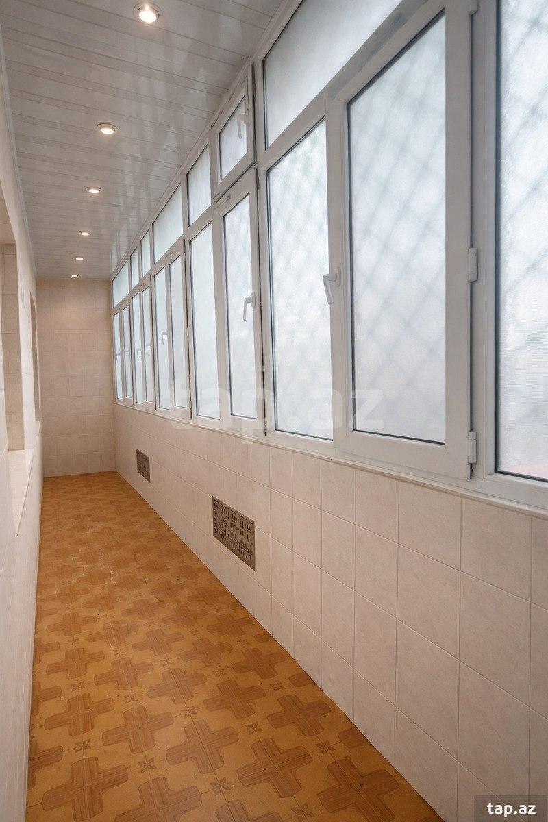 3-otaqlı mənzil, C. Naxçıvanski küç., 100 m² (10)
