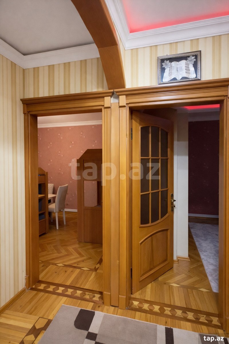 3-otaqlı mənzil, C. Naxçıvanski küç., 100 m² (9)
